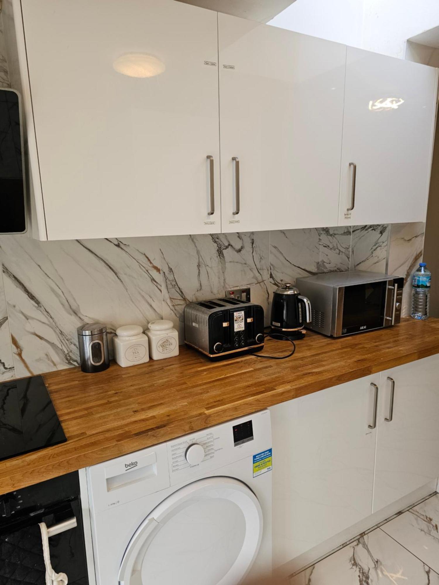 Umbrella Properties London Excel Екстериор снимка