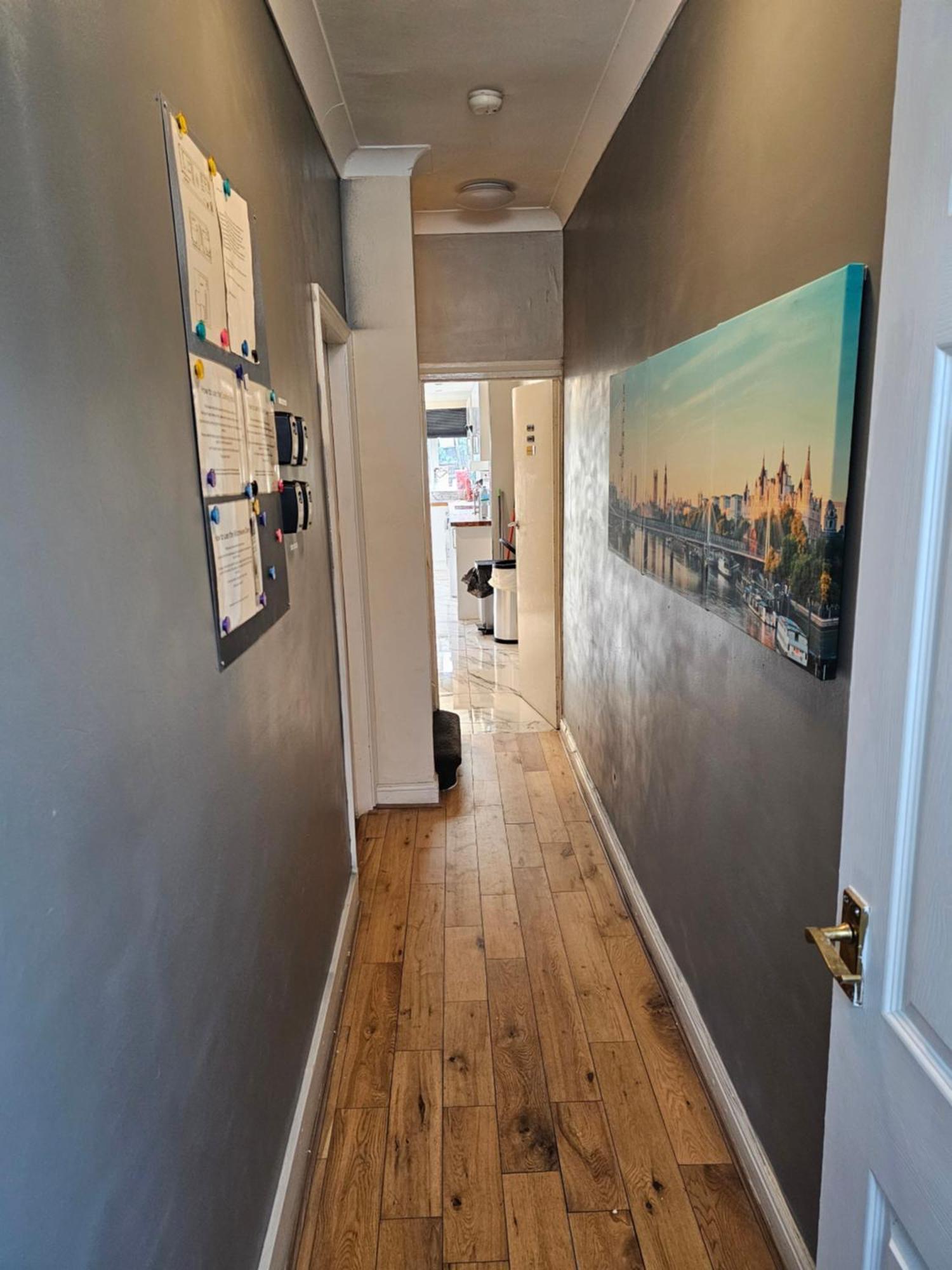 Umbrella Properties London Excel Екстериор снимка