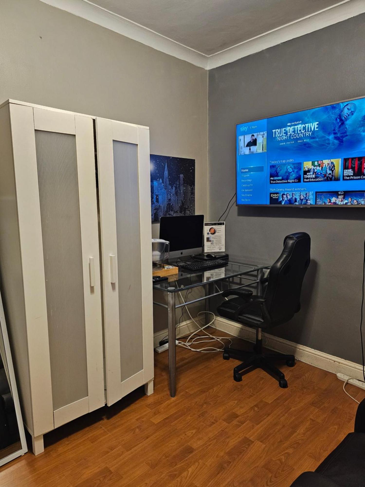 Umbrella Properties London Excel Екстериор снимка