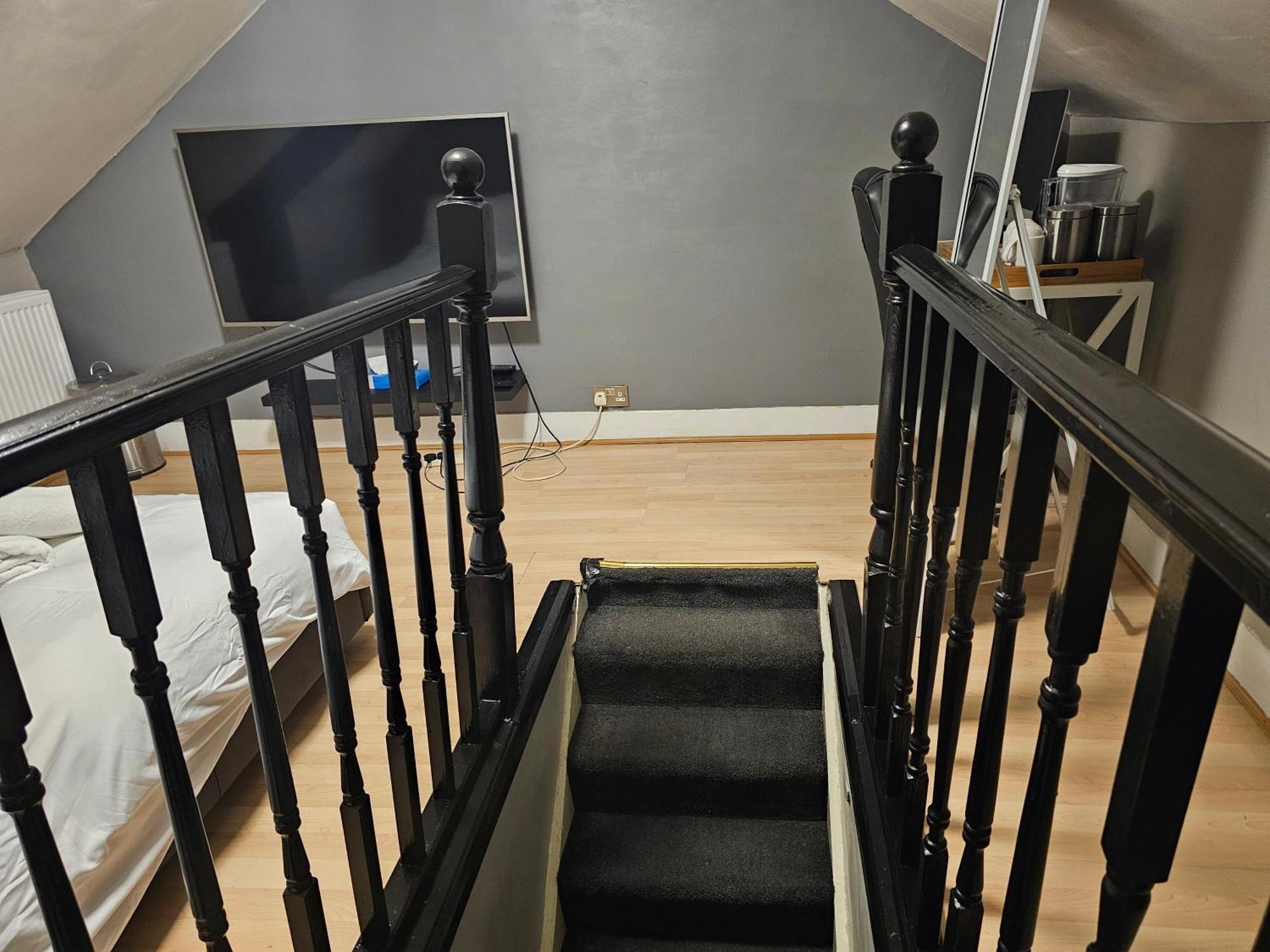 Umbrella Properties London Excel Екстериор снимка