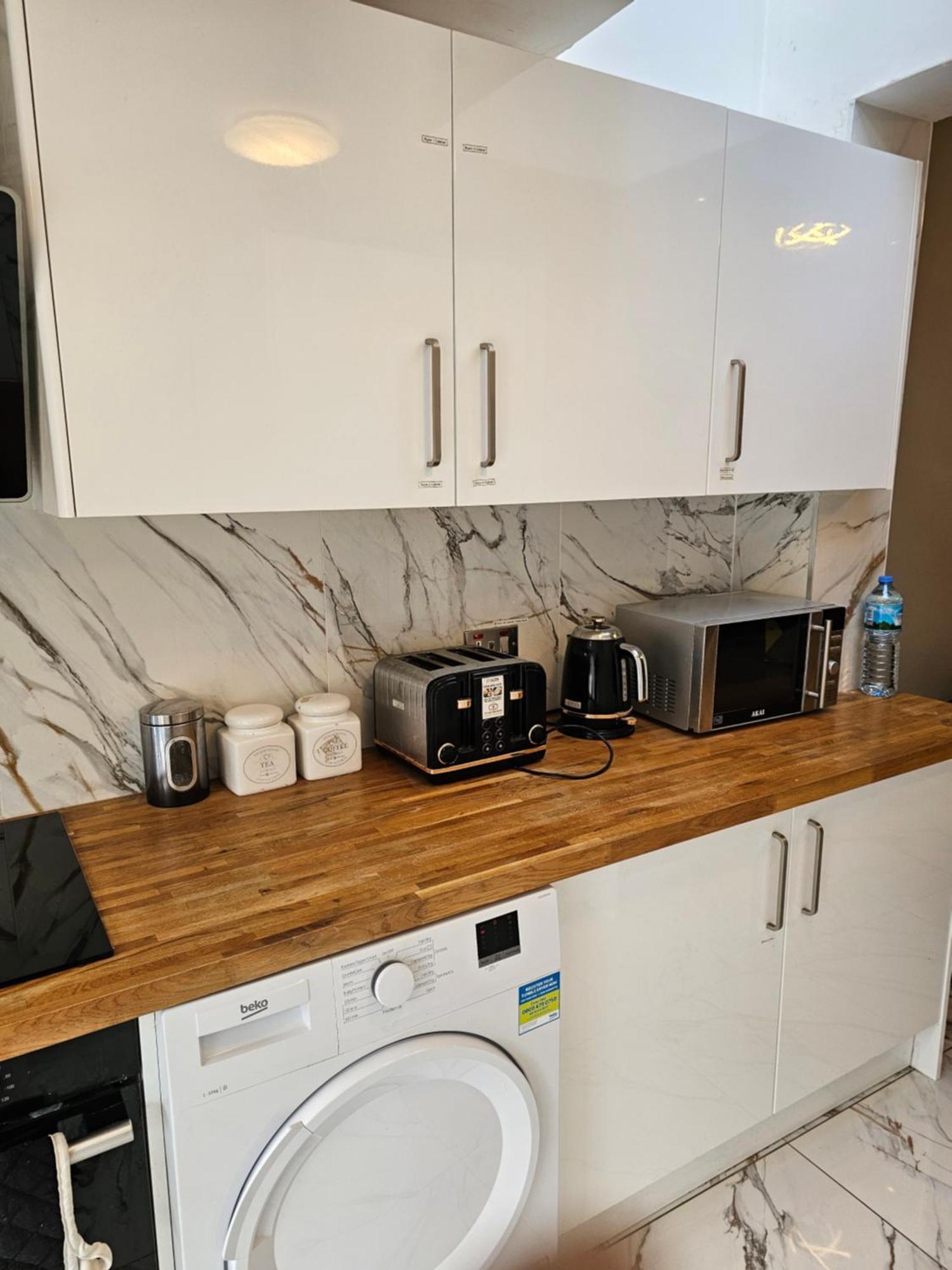 Umbrella Properties London Excel Екстериор снимка